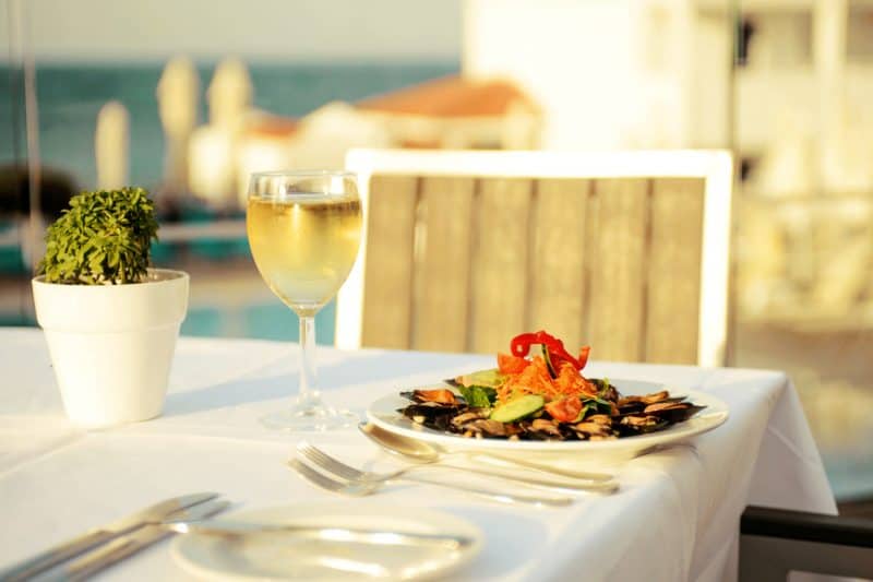 GR ZTH SENTIDO Louis Plagos Beach scsfffv 00006 800x5331 1 Best Restaurants in Greece