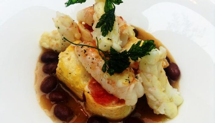Top 20 Restaurants and Places to Eat in Spain 8 moments barcelona 3 place full1