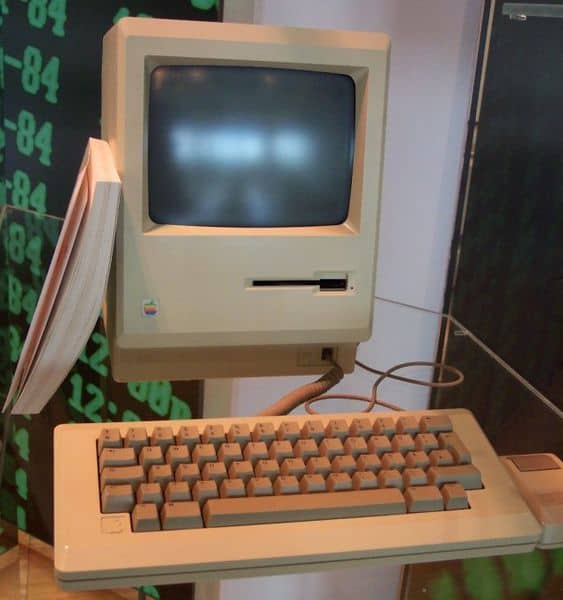 Thanks Steve Jobs, I’m a Mac! 1 Thanks Steve Jobs 563px Apple 512k1 Thanks Steve Jobs