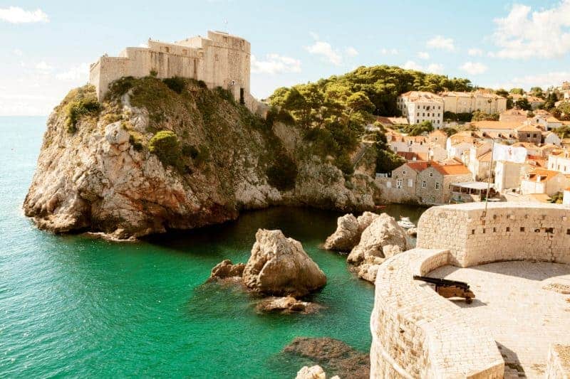 HR Dubrovnik Dubrovnik scarcvym6j 00009 800x5331 1 Alternatives to Overblown Travel Spots