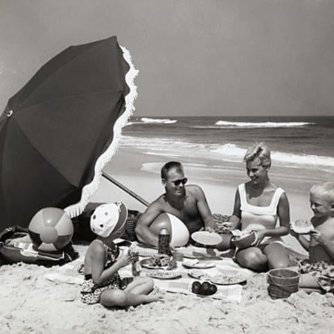 blogs daily details health myths eating swimming corbis 4601 What to do on the beach?