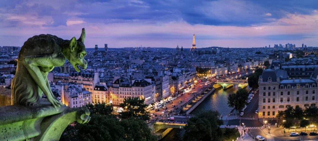 gargoyle and panorama of paris city 152 small1 Style and Nightlife