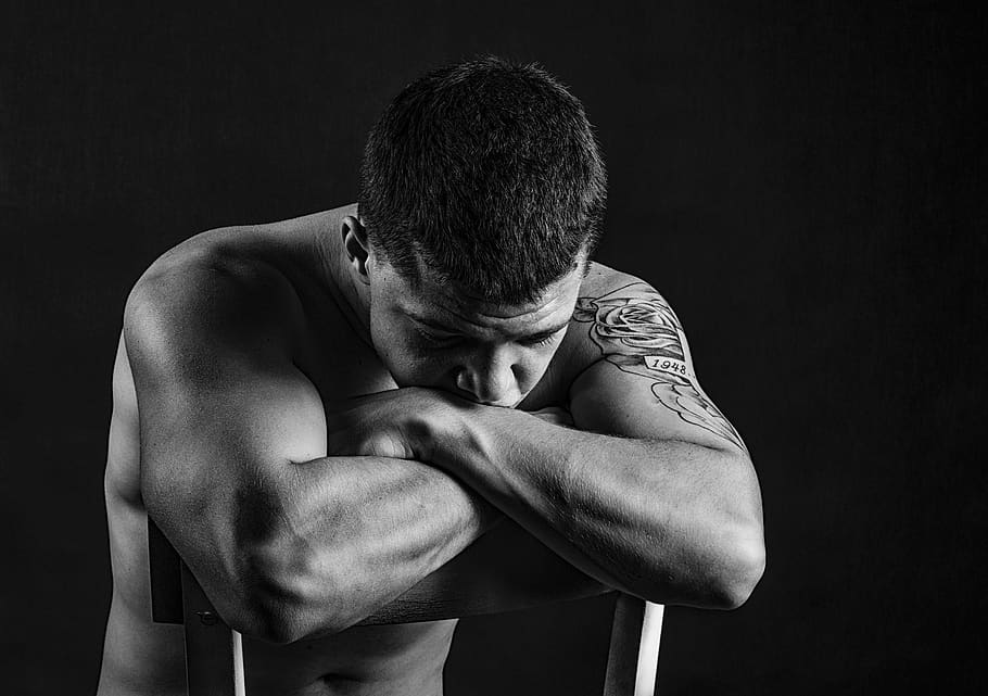 men s portrait model muscle body thinking1 Dandruff