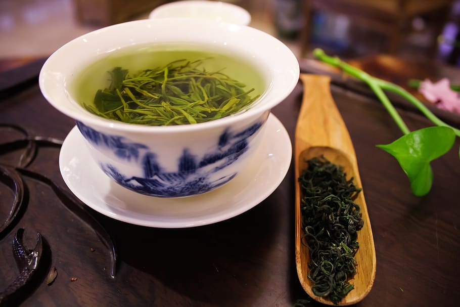 green tea tea tea ceremony1 Late Night Snacking Can Make You Stupid